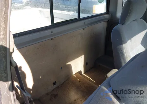 1998 Nissan Frontier Se/Xe from USA, damaged, VIN 1N6DD26S7WC379402